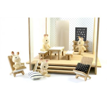 skandynawski domek dla lalek