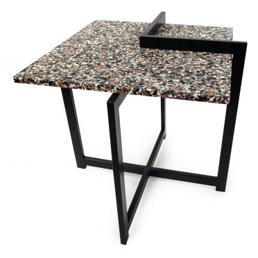 czarny stolik kawowy z blatem lastryko