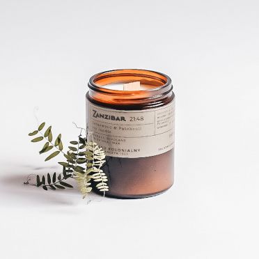 NATURALNA ŚWIECA SOJOWA - ZANZIBAR 21:48 cedarwood&patchouli I 180ml