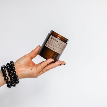 NATURALNA ŚWIECA SOJOWA - VERONA 17:33 fig,pinewood&musk I 180ml